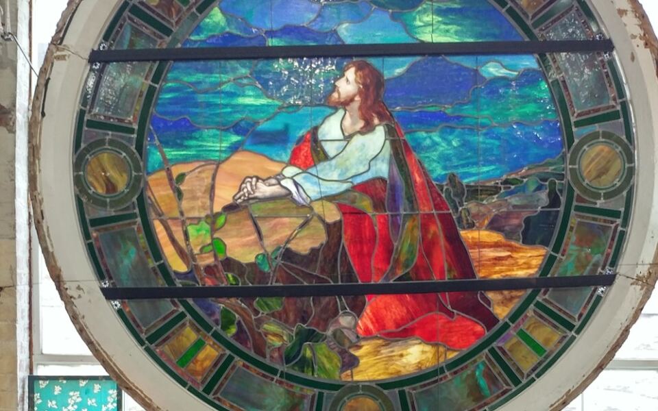 This Virginia Salvage Store Has 40,000 Square Feet Of Architectural Treasures And Vintage Finds