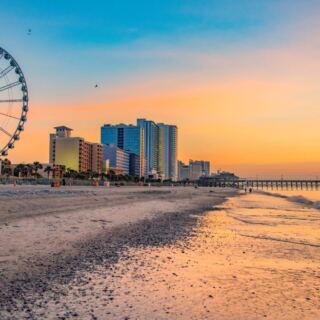10 East Coast Beach Towns Perfect for Crisp Fall Weekends