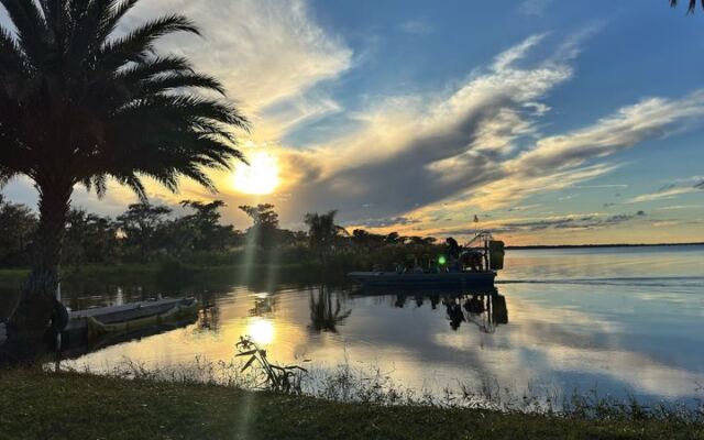 Stepping Into This 1930s Fish Camp Near Sanford, Florida Feels Like Old Florida Never Left