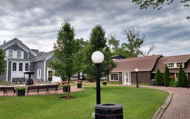 This Tucked-Away Illinois Village Feels Like A Secret Locals Have Kept For Generations