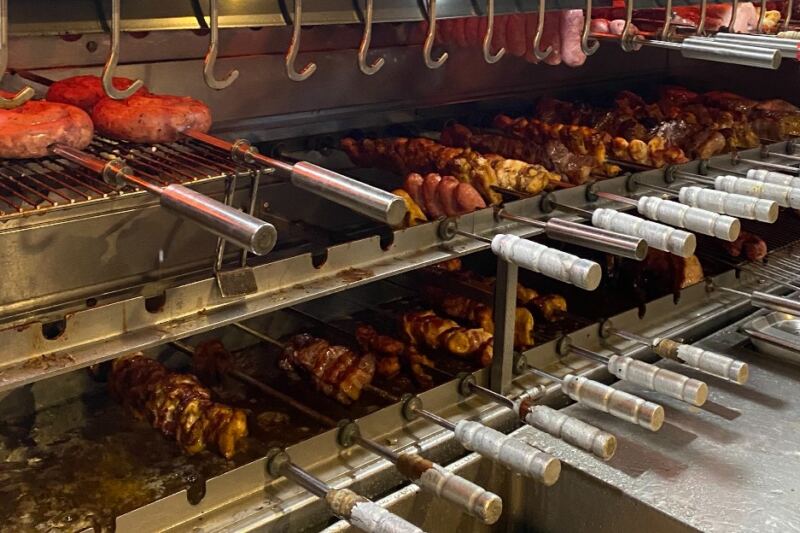 This Cape Cod Steakhouse In Massachusetts Brings Unlimited Grilled Meats Straight To Your Table