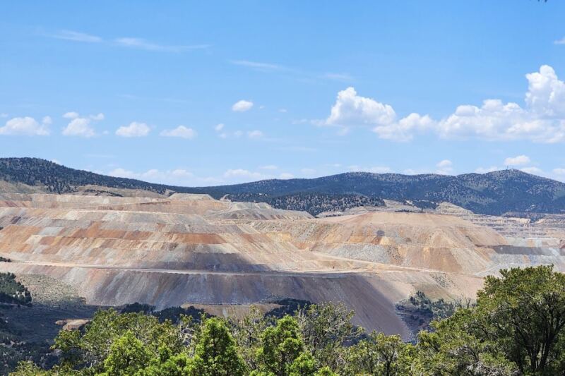 This Nevada Hill Lets You Hunt For Ruby-Red Garnets And Keep What You Find Bureau of Land Management