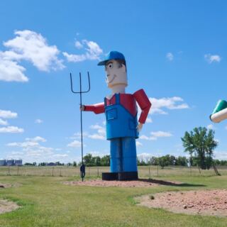 20 American Roadside Attractions Worth Adding to Your Next Road Trip