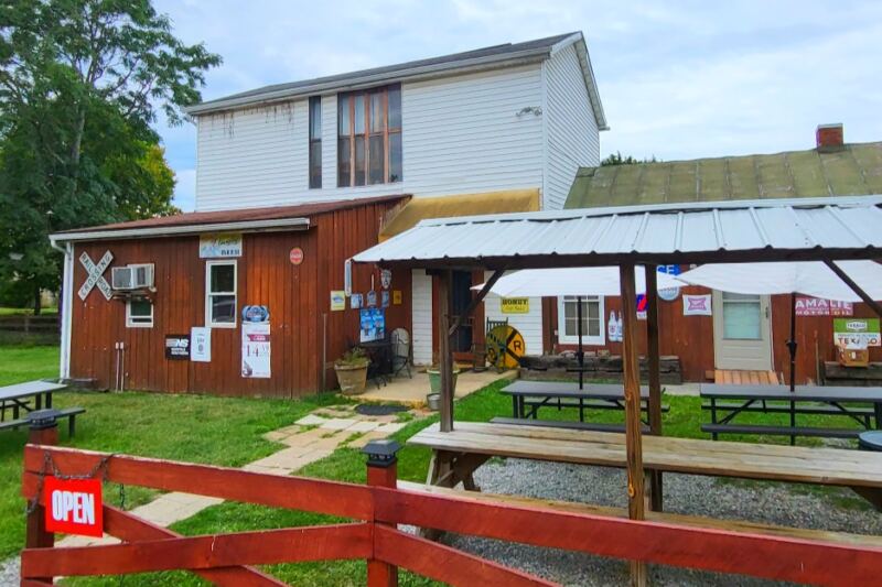 14 West Virginia Country Stores With Amazing Food