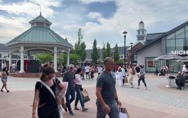 Woodbury Common Is Where a Quick Sneaker Stop Becomes a Day of Designer Deals and Food Hall Treats