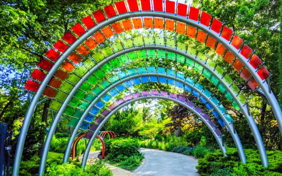 12 Kansas Arboretums and Botanical Gardens Worth Visiting