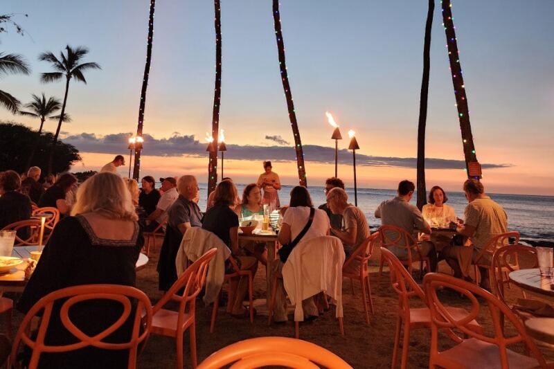 This Hawaii Beachfront Restaurant Lets You Dine With Your Toes In The Sand