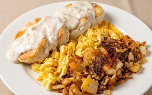 A Full Breakfast Plate Still Costs Less Than a Fancy Latte at These 11 Rhode Island Diners