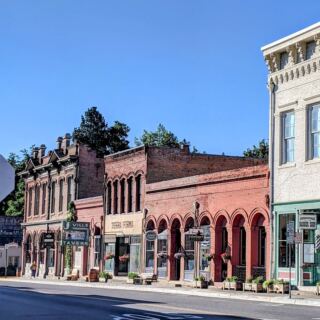 A Tiny Oregon Gold Rush Town Where Old Storefronts Still Hide Boutiques and Bakeries