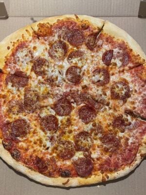 The Fullest Parking Lots in Statesville Point to These 11 Hole-in-the-Wall Favorites