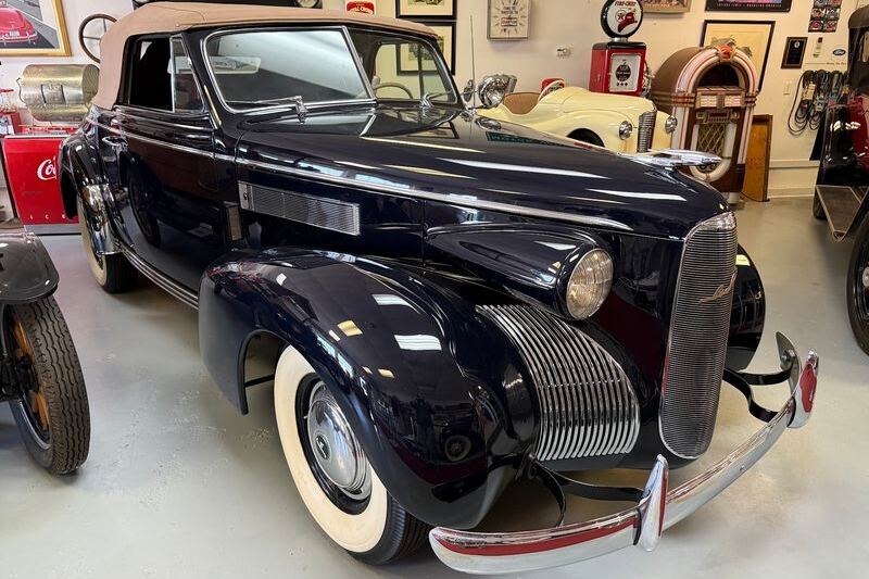This New Jersey Museum Lets You Browse Vintage Cars Without Buying a Ticket