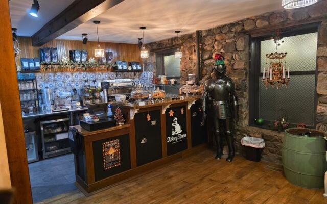 Knight’s Armor, Hearty Feasts and Guided Axe Throwing All Wait Inside This Medieval-Themed Spot in Minnesota