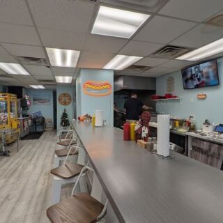 Chicago Transplants Swear by These 8 Florida Hot Dog Stands Serving the Real Deal