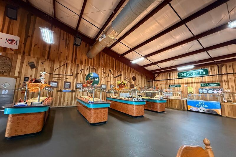 11 Tennessee Country Buffets Where You Pile Your Plate With Fried Chicken and Home Cooking at a Fair Price