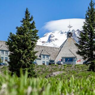 The Historic Oregon Lodge Where Marionberry Cobbler Comes With a View of Mount Hood’s Glaciers