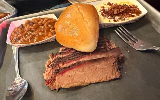 Florida’s Old-School Barbecue Pit in Plant City Has Been Smoking Meat Since 1954