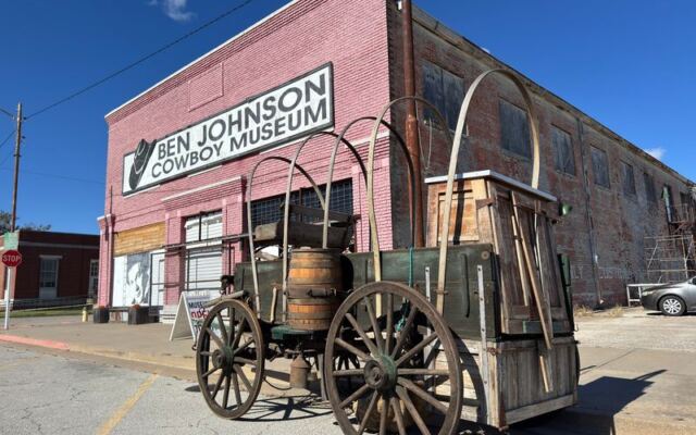 Pawhuska’s Oldest Downtown Blocks Turn a Quick Stop Into a Whole Day of Wandering