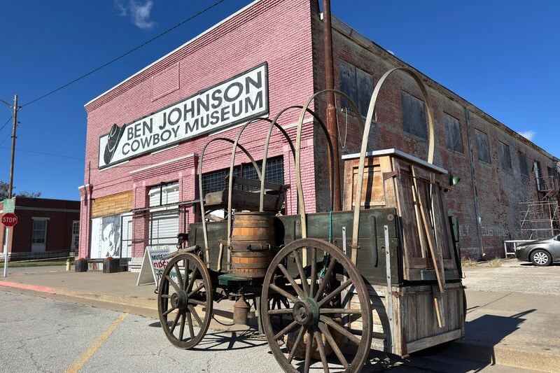 Pawhuska’s Oldest Downtown Blocks Turn a Quick Stop Into a Whole Day of Wandering