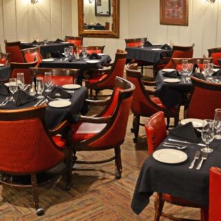 This Mississippi Steakhouse Is A Romantic Find Tucked Into An Industrial Park You’d Never Expect