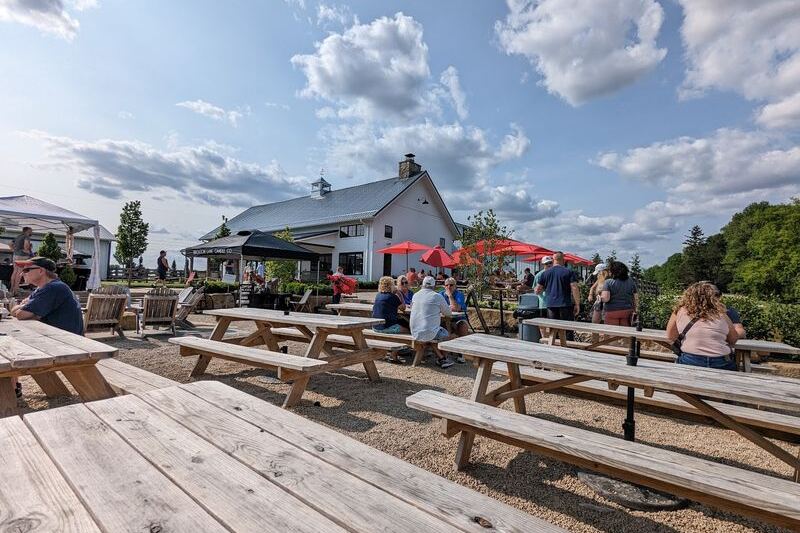 10 Stops Between Cleveland And Columbus Worth Pulling Off I-71 For