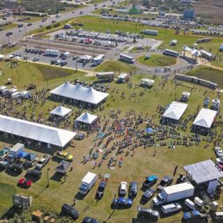 Fresh Shrimp and Crab Draw 10,000 Hungry Visitors to This North Carolina Waterfront Festival