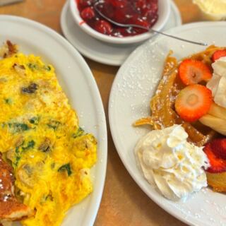 This Philadelphia Diner Serves Breakfast All Day and Dessert With Dinner