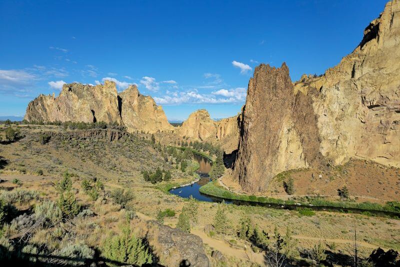 This Oregon Rock Formation Looks So Much Like a Stone Fortress You’ll Swear It Was Built