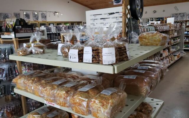 This Mennonite-Run Tennessee Market Is Worth the Drive for Fresh Sourdough and Piled-High Deli Sandwiches