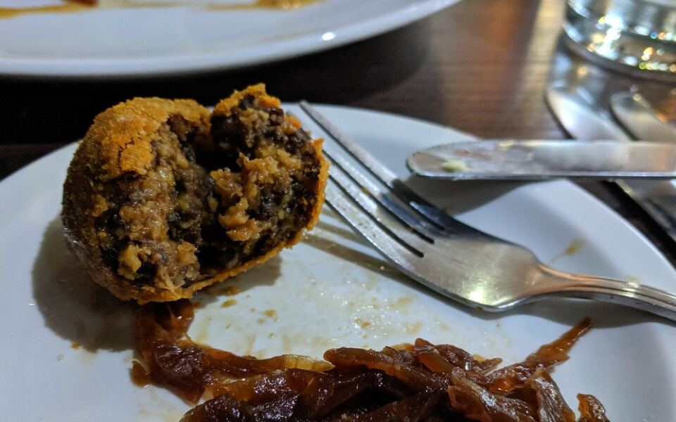 14 British Foods With Ingredients Americans Find Surprisingly Unusual