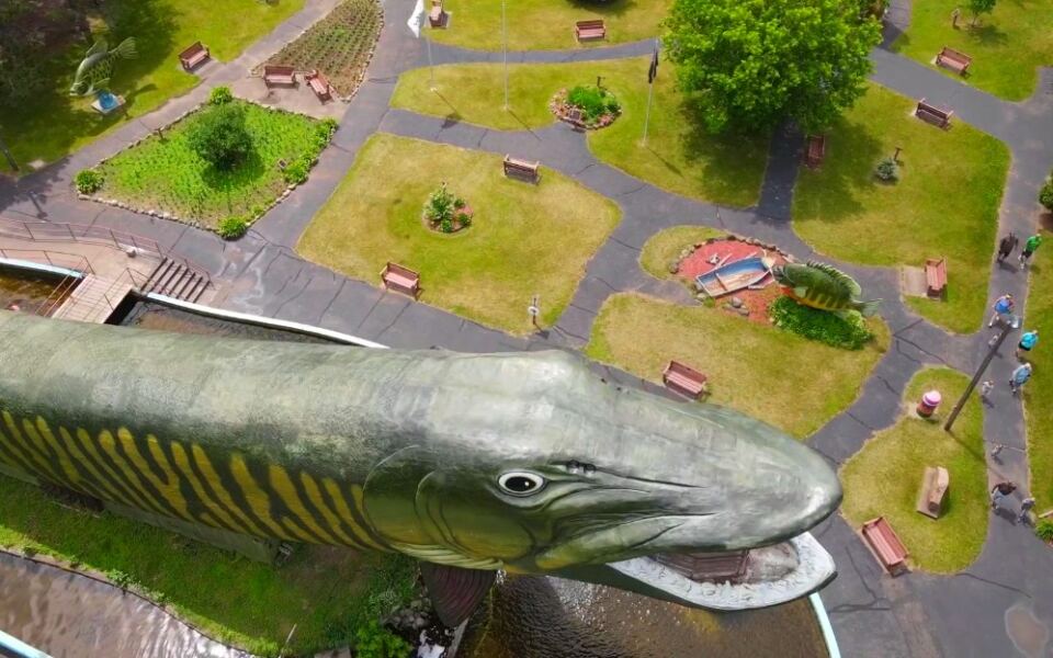15 States With the Most Unusual Roadside Attractions