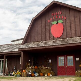 This Iowa Orchard Has Been Growing Apples In The Same Family Since 1917