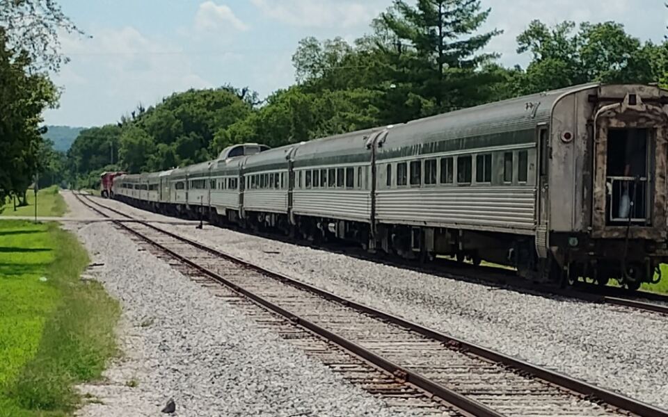 Families Have Shared Dinner on This Vintage Tennessee Train Ride Through the Countryside for Years