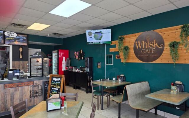 5 Florida Small-Town Spots Where the Bike Trail Runs Right by a Homemade Pie Counter