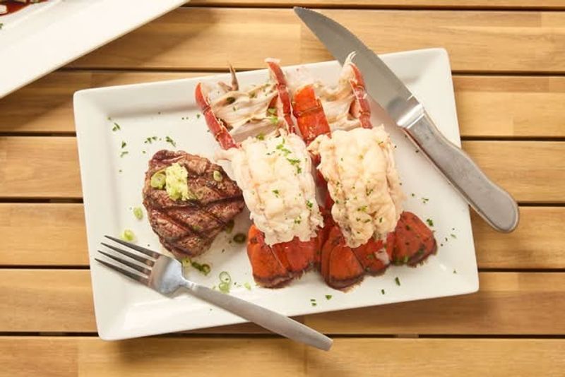 noah grant's grill house & oyster bar, Zionsville, IN